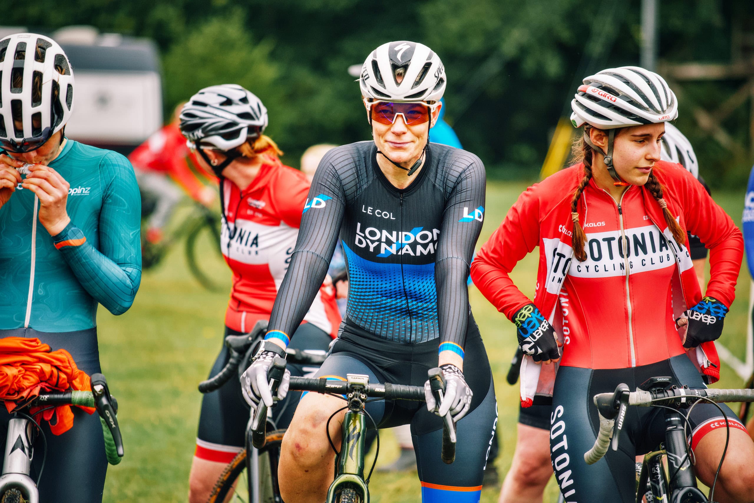 Woman London Dynamo cx cyclo-cross rider getting ready to race